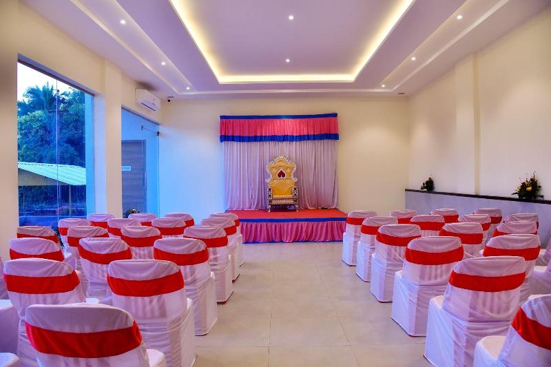 Hotel Sadhana Executive image