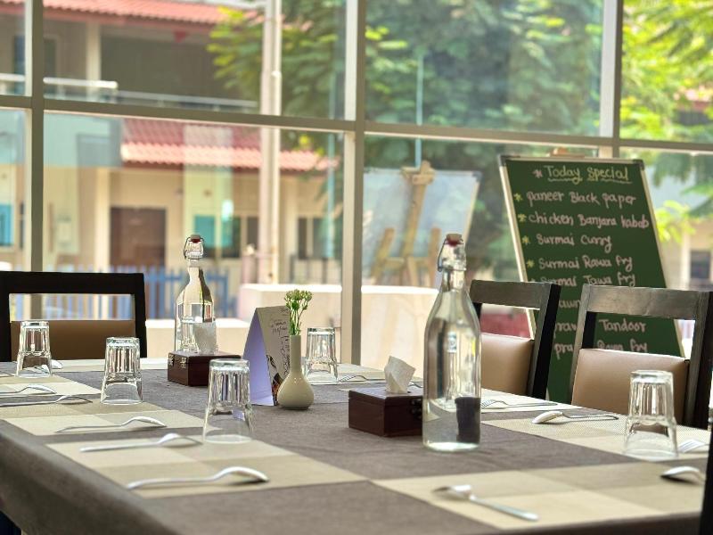 Hotel Sadhana Executive image