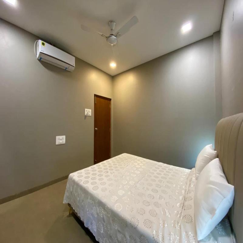 Hotel Sadhana Executive image