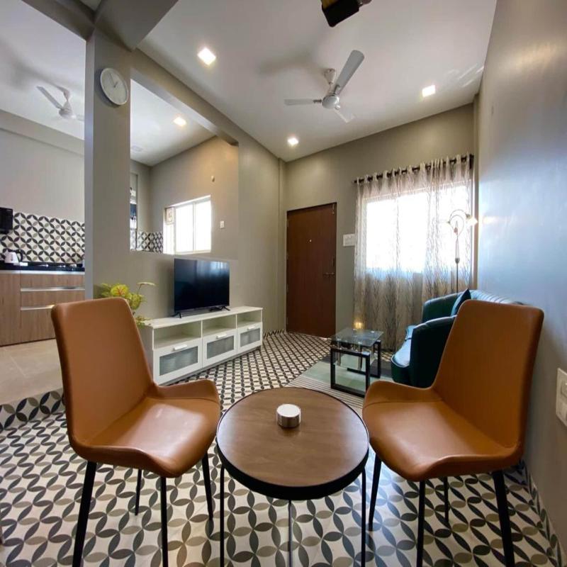 Hotel Sadhana Executive image