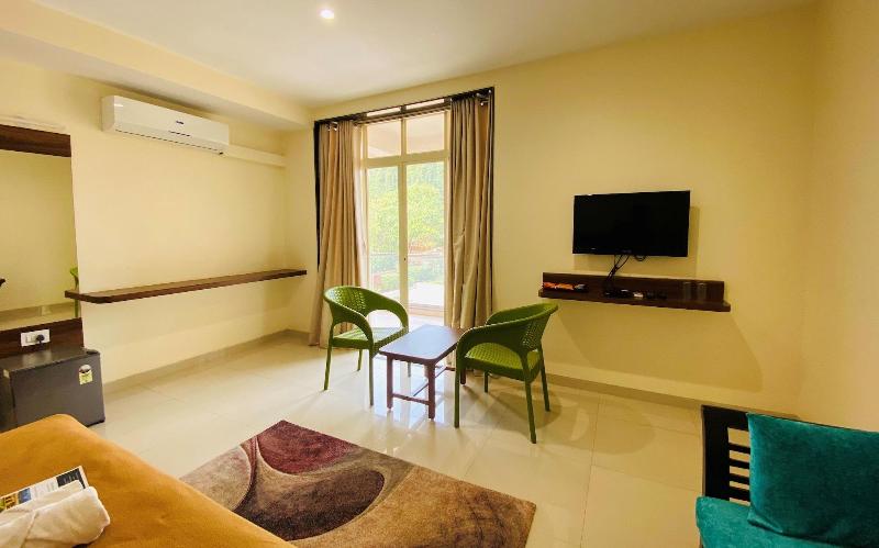 Hotel Sadhana Executive image
