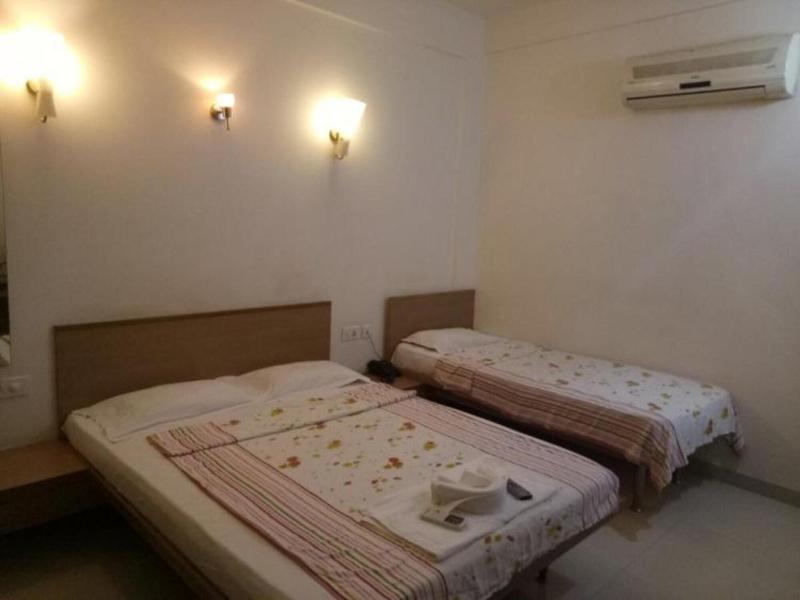 Hotel Surbhi image