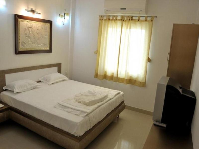 Hotel Surbhi image