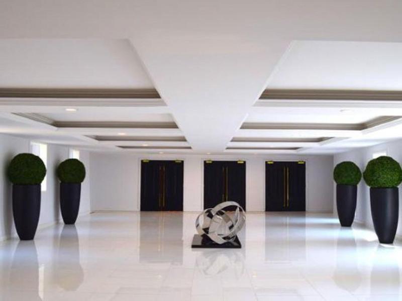 Nishat Hotel Johar Town image