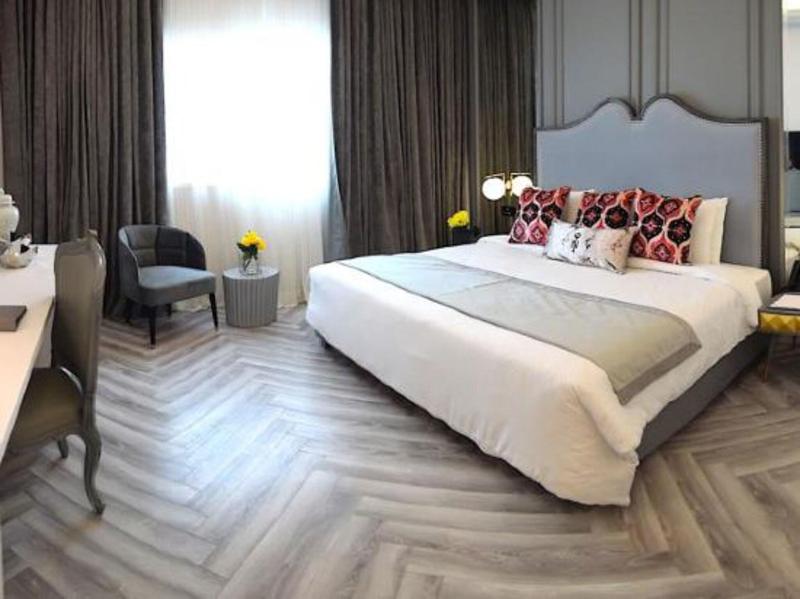 Nishat Hotel Johar Town image
