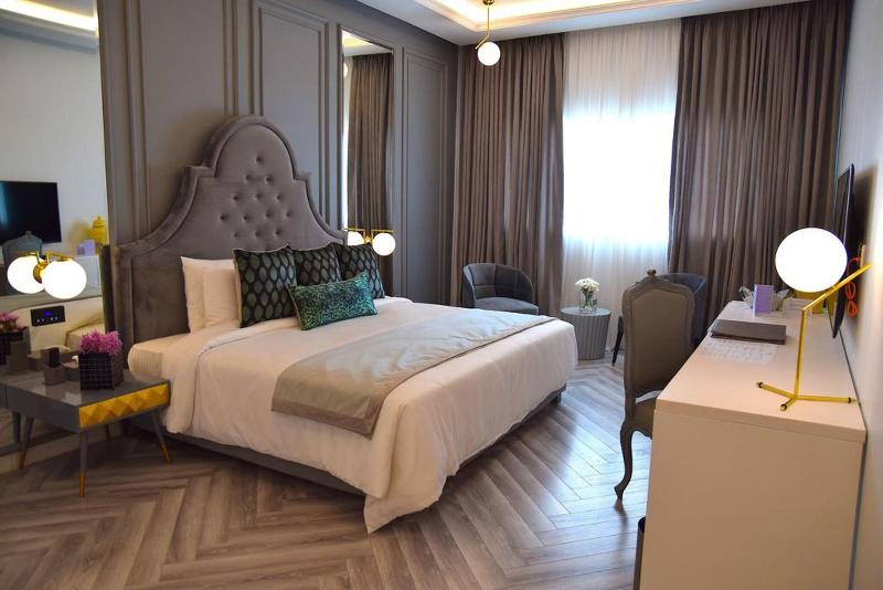 Nishat Hotel Johar Town image
