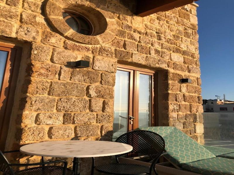 El Boutique Hotel image