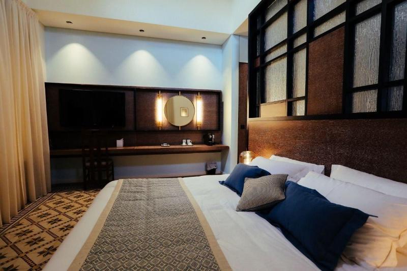 El Boutique Hotel image