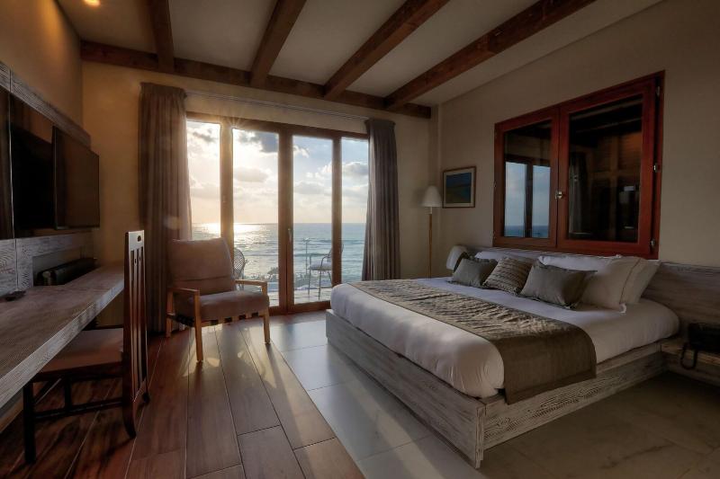 El Boutique Hotel image