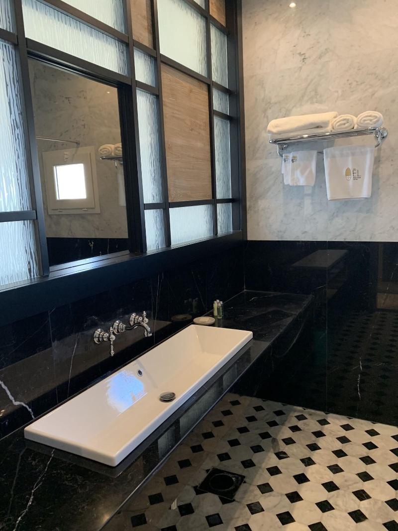 El Boutique Hotel image