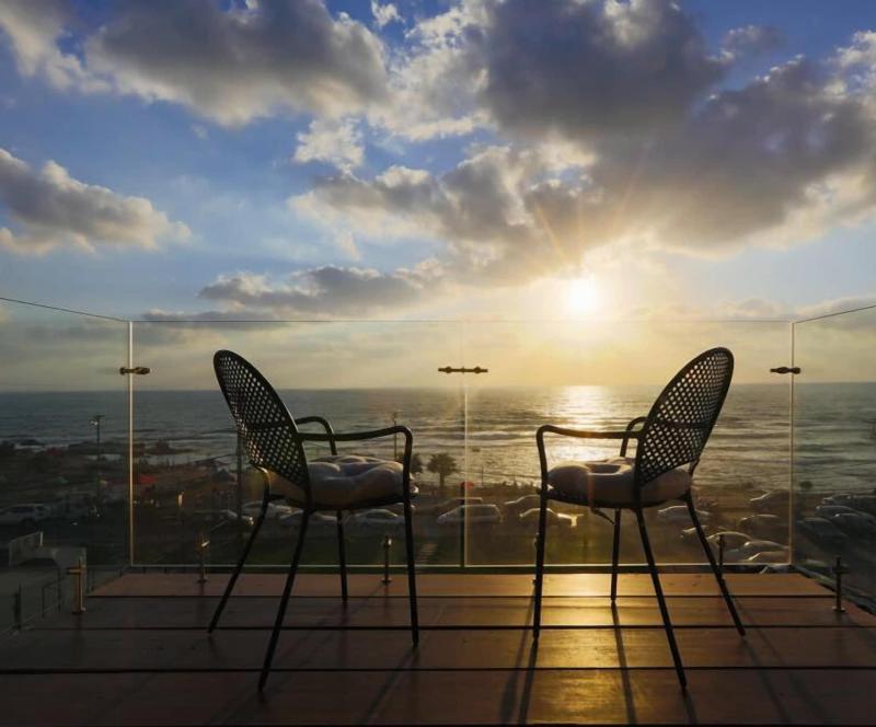 El Boutique Hotel image