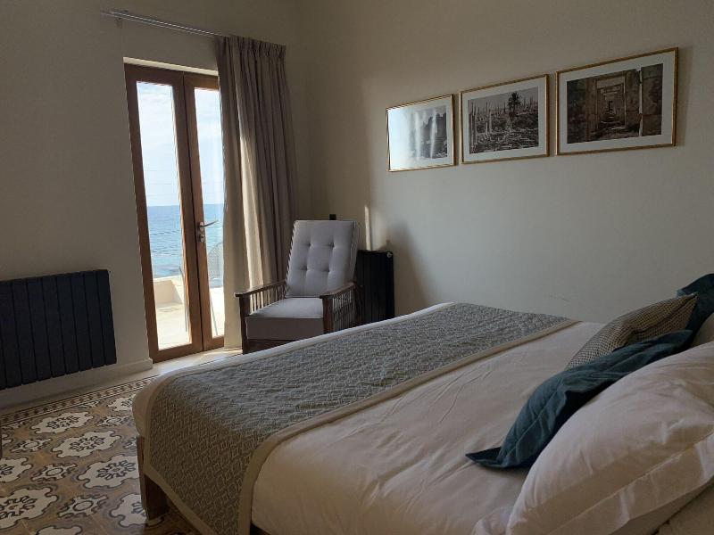 El Boutique Hotel image