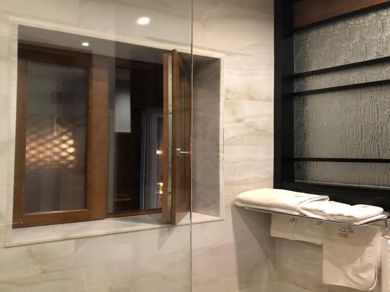 El Boutique Hotel image