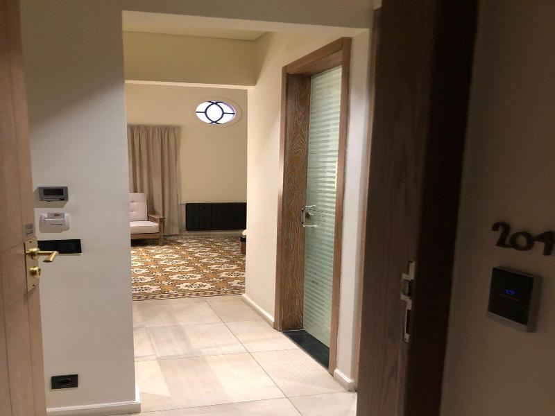 El Boutique Hotel image