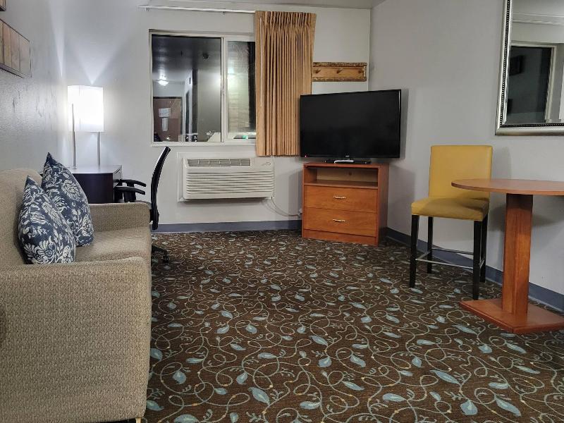 Quality Inn & Suites Pinedale image