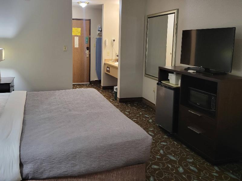 Quality Inn & Suites Pinedale image