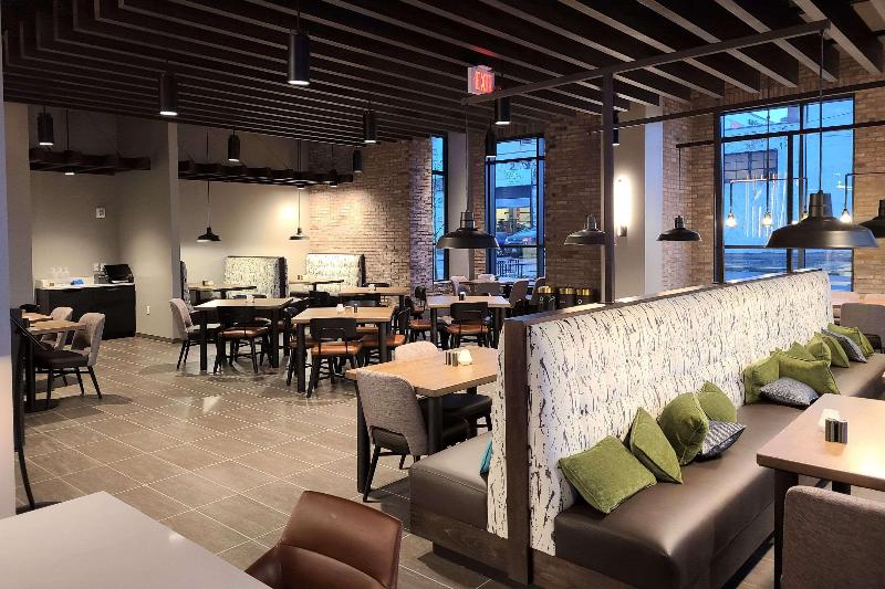 Cambria Hotel Washington D.C. Navy Yard Riverfront