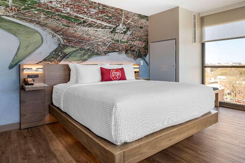 Cambria Hotel Washington D.C. Navy Yard Riverfront
