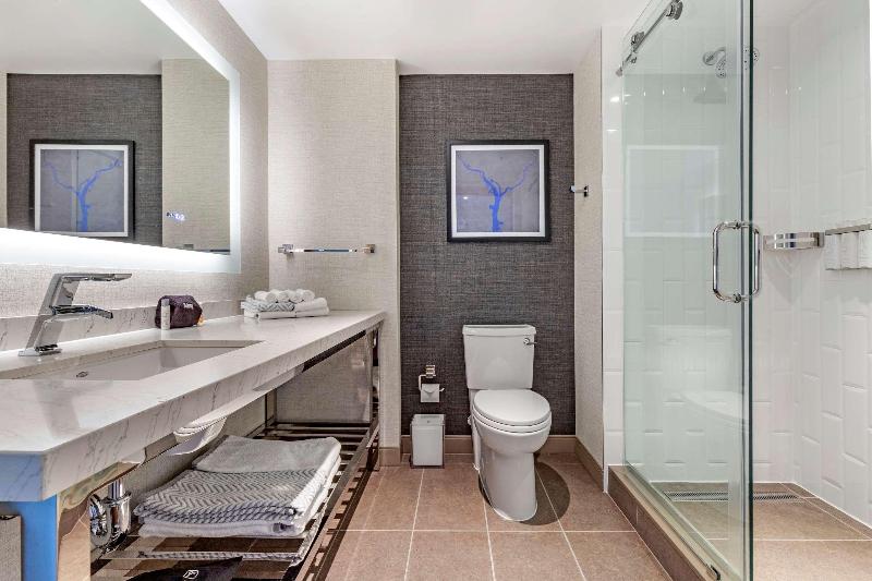 Cambria Hotel Washington D.C. Navy Yard Riverfront