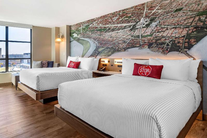 Cambria Hotel Washington D.C. Navy Yard Riverfront