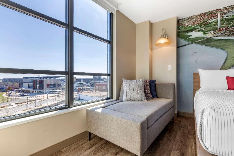 Cambria Hotel Washington D.C. Navy Yard Riverfront