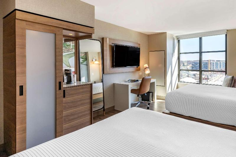 Cambria Hotel Washington D.C. Navy Yard Riverfront
