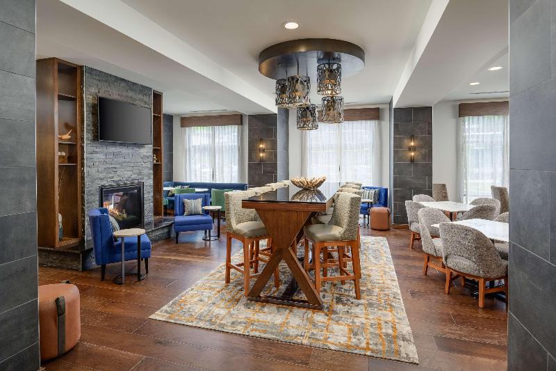 Hampton Inn By Hilton Blue Ridge image