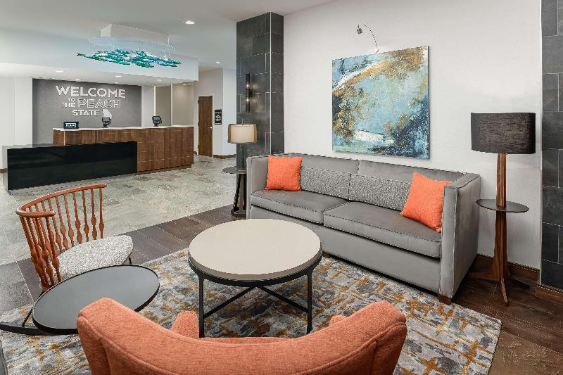 Hampton Inn By Hilton Blue Ridge image