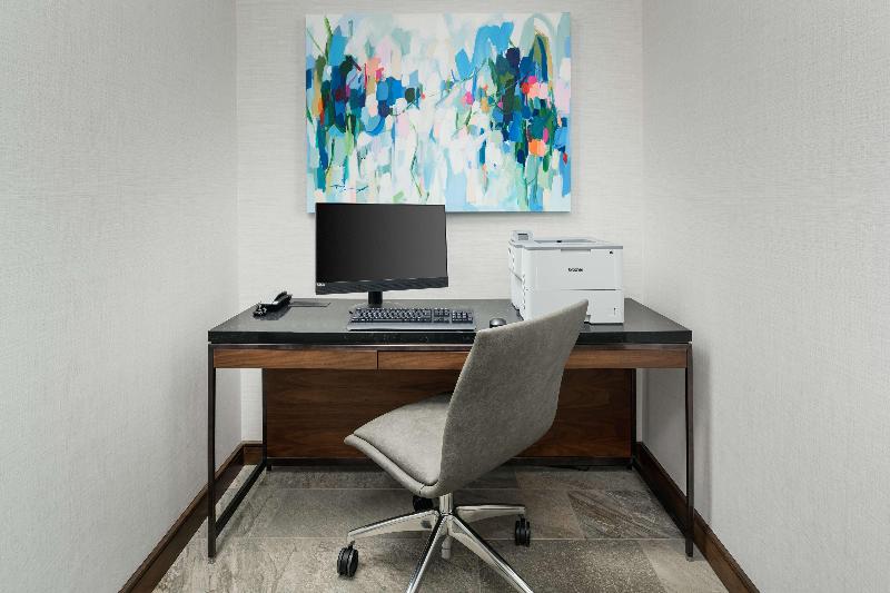 Hampton Inn By Hilton Blue Ridge image