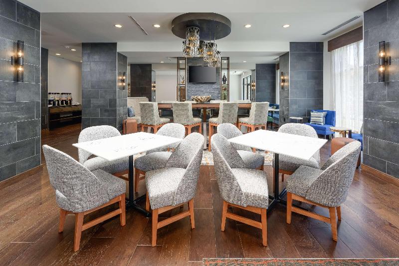 Hampton Inn By Hilton Blue Ridge image