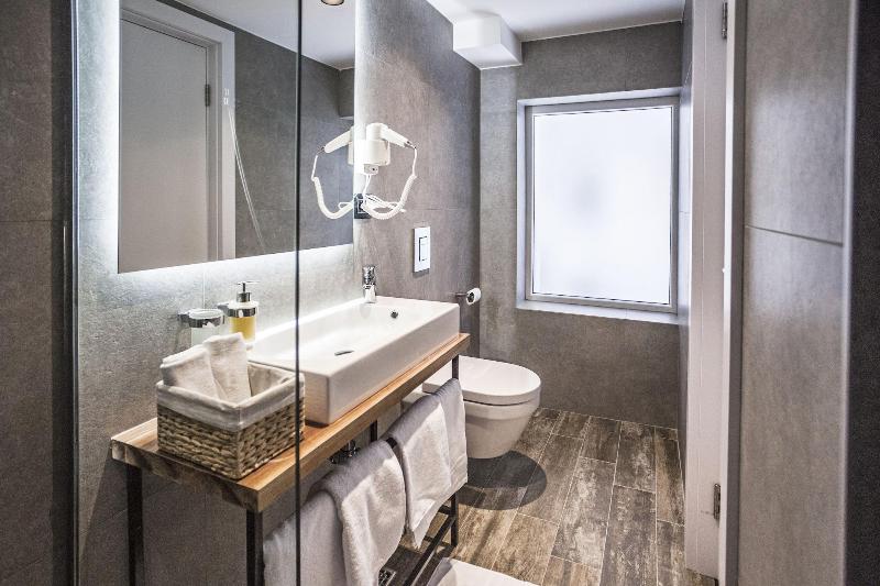 Nomad Luxury Suites image