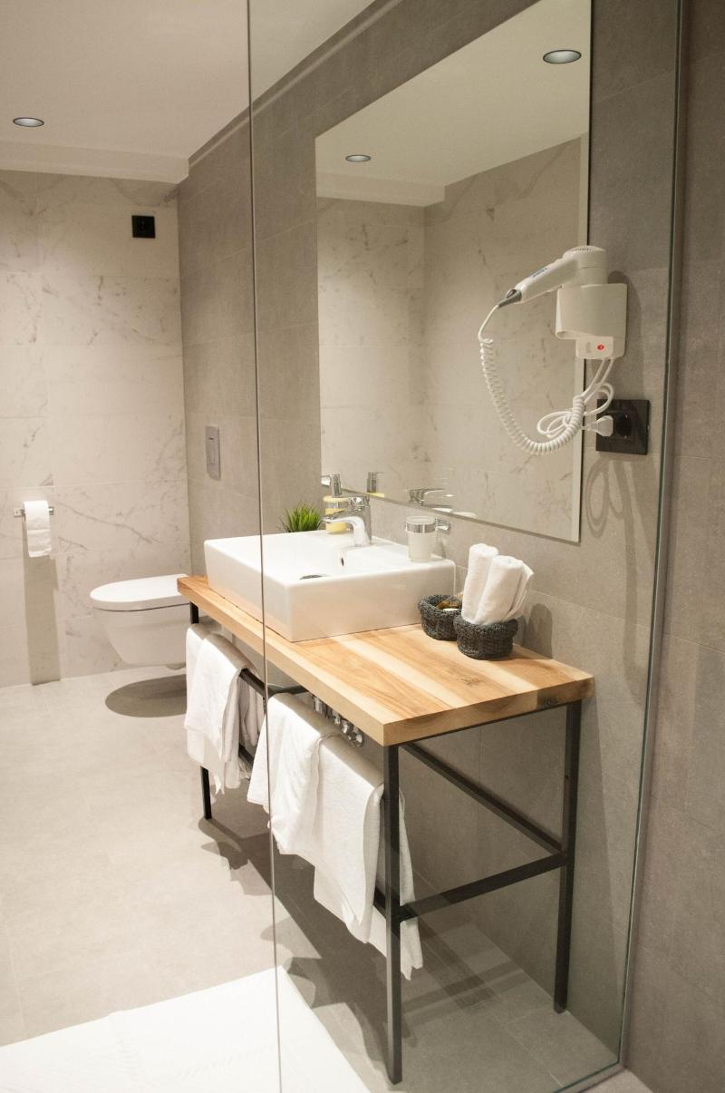 Nomad Luxury Suites image