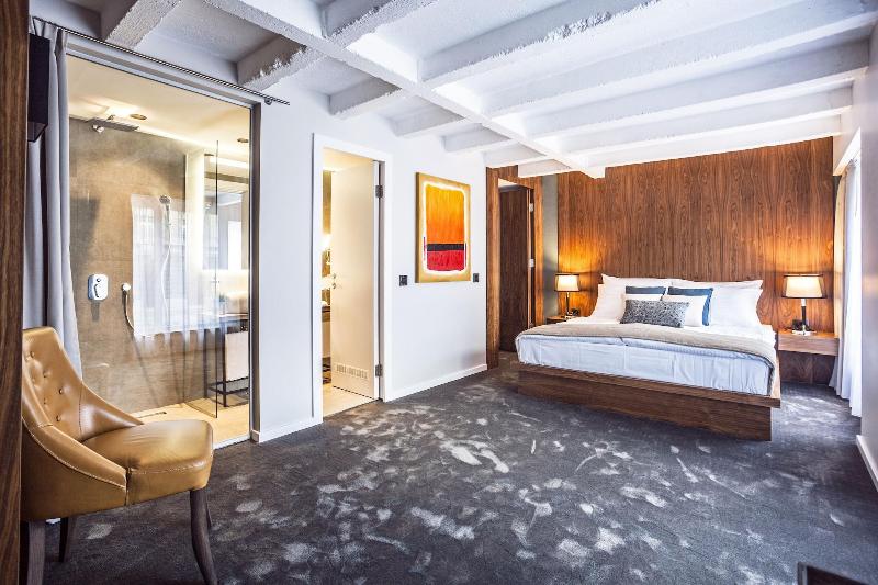 Nomad Luxury Suites image