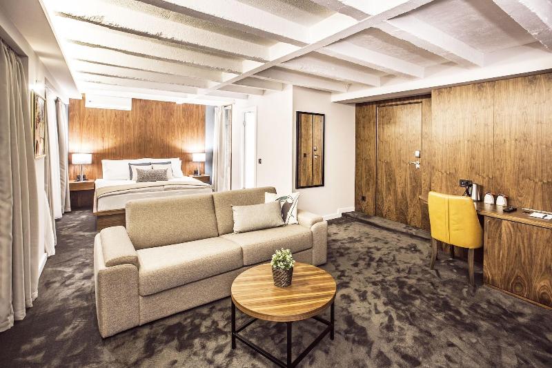 Nomad Luxury Suites image