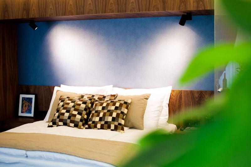 Nomad Luxury Suites image