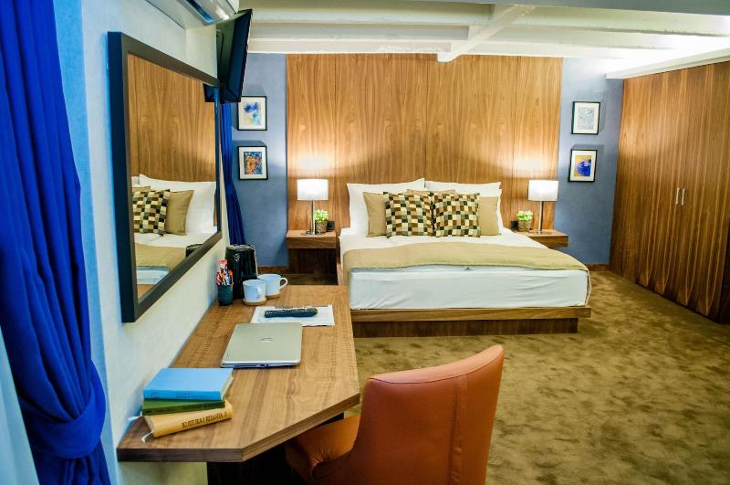 Nomad Luxury Suites image