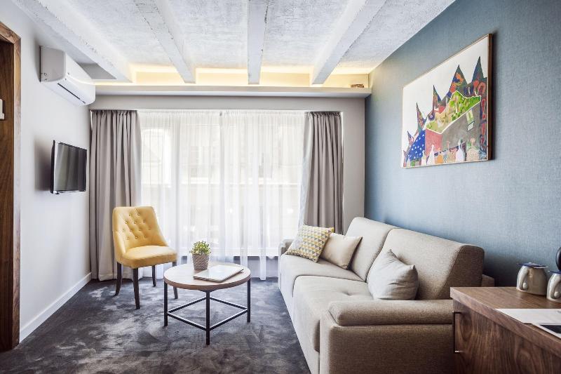 Nomad Luxury Suites image