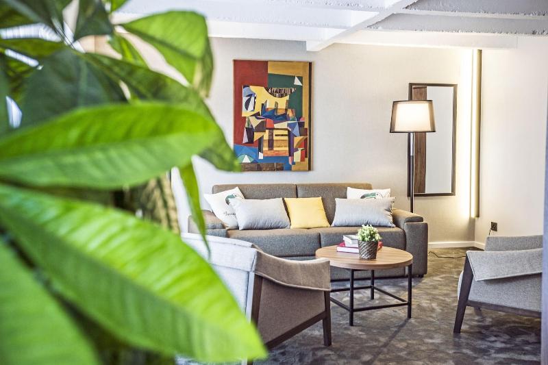 Nomad Luxury Suites image