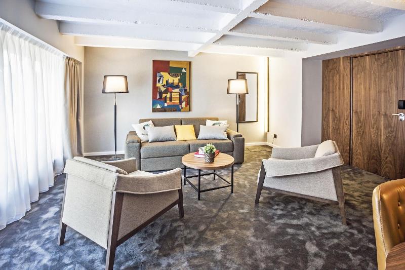 Nomad Luxury Suites image