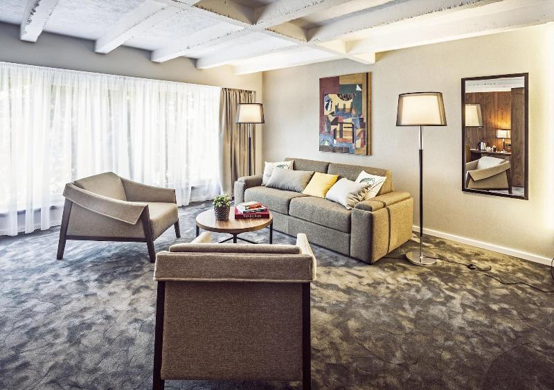 Nomad Luxury Suites image