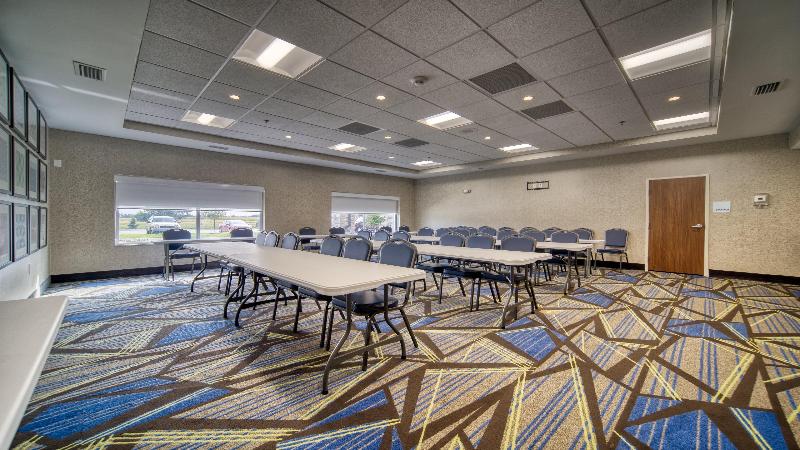 Holiday Inn Express & Suites Kokomo South image