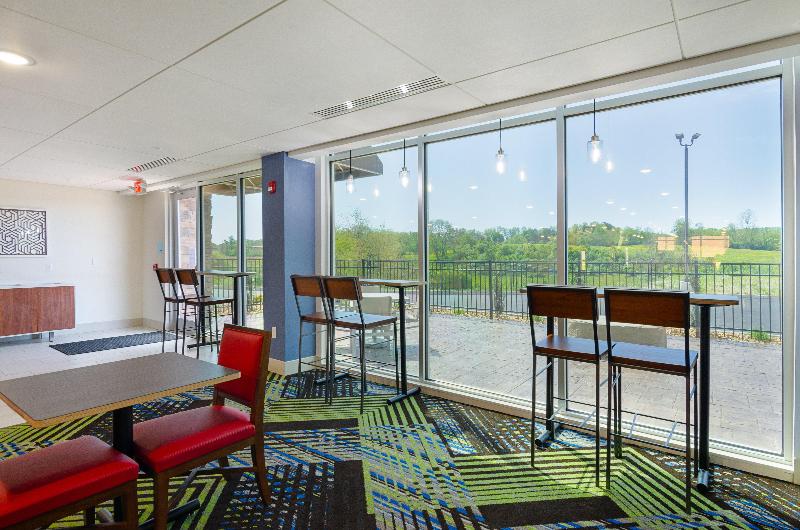 Holiday Inn Express & Suites Abingdon