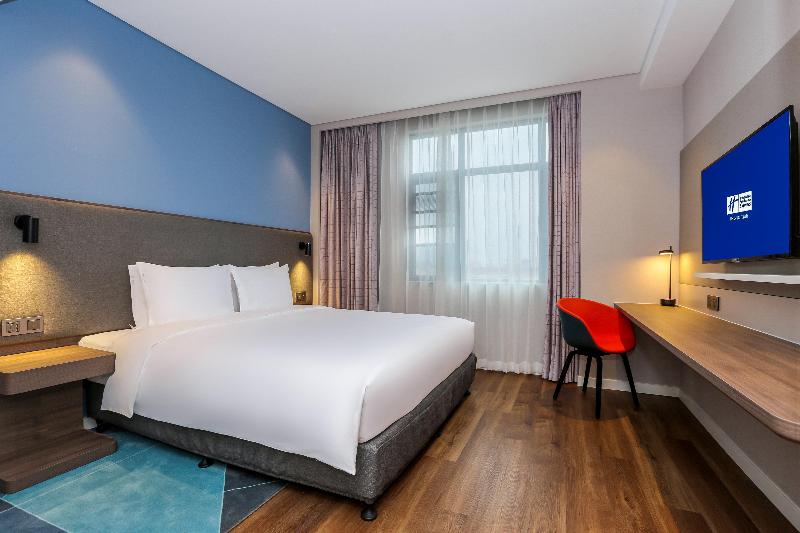 Holiday Inn Express  Jingdezhen Taoxichuan image