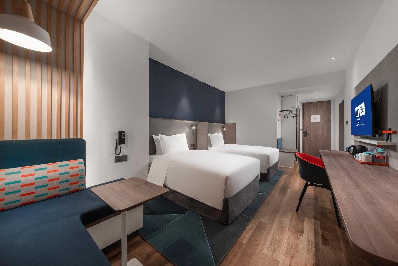 Holiday Inn Express Yangquan City Center image