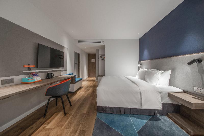 Holiday Inn Express Yangquan City Center image