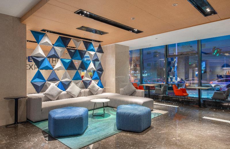 Holiday Inn Express Yangquan City Center image