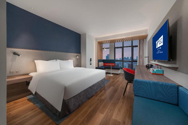 Holiday Inn Express Yangquan City Center image