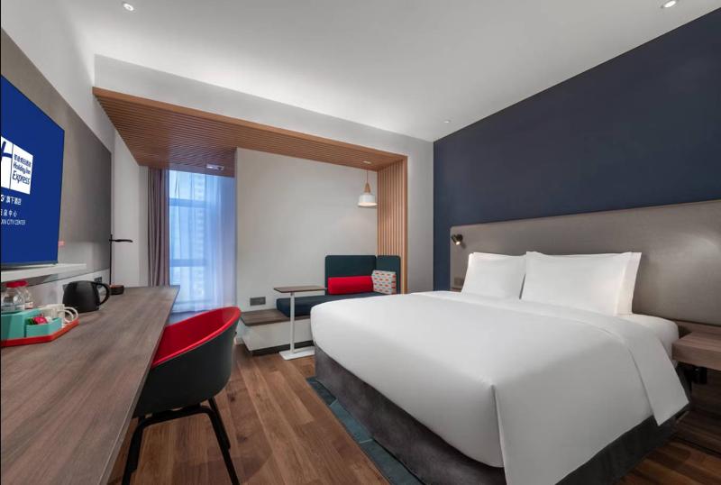 Holiday Inn Express Yangquan City Center image