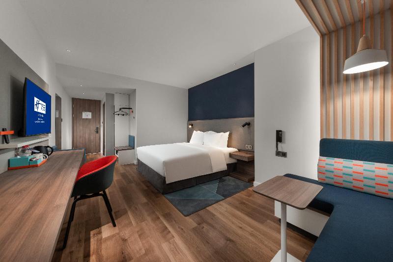 Holiday Inn Express Yangquan City Center image