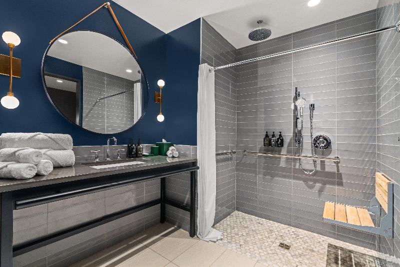 Hotel Indigo Vancouver Dwtn – Portland Area image